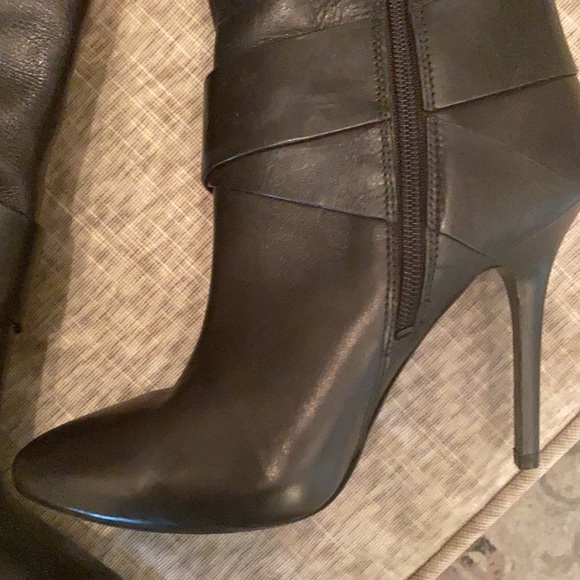 Black Leather Boots - Picture 8 of 9